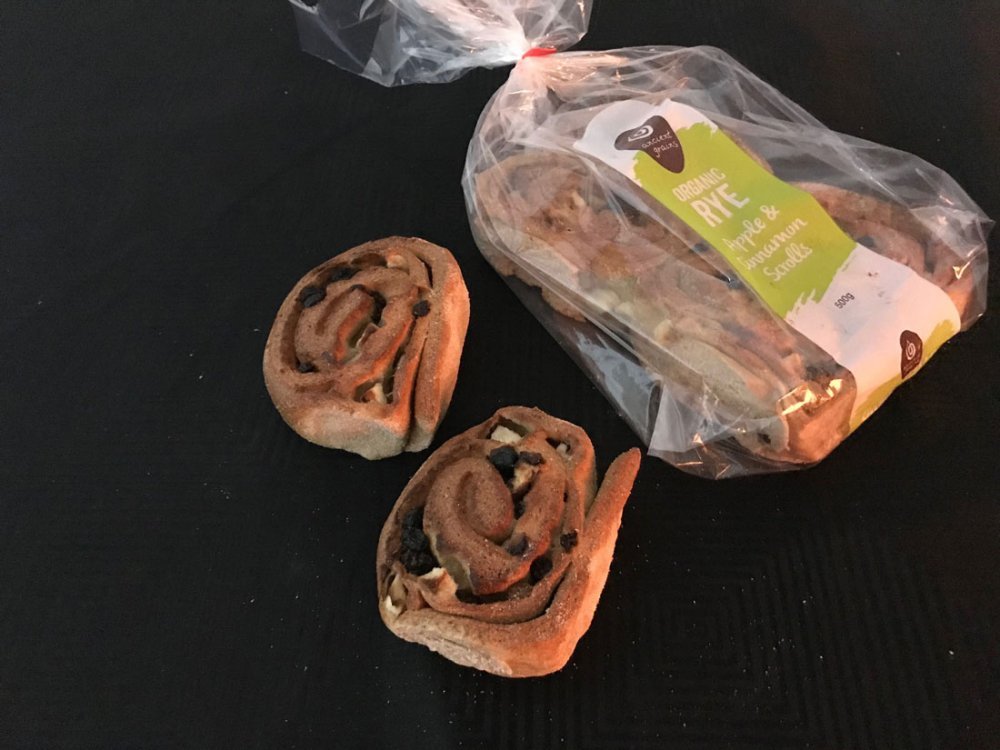 Ancient Grains Organic Rye Apple and Cinnamon Scrolls 4 pack (500g)
