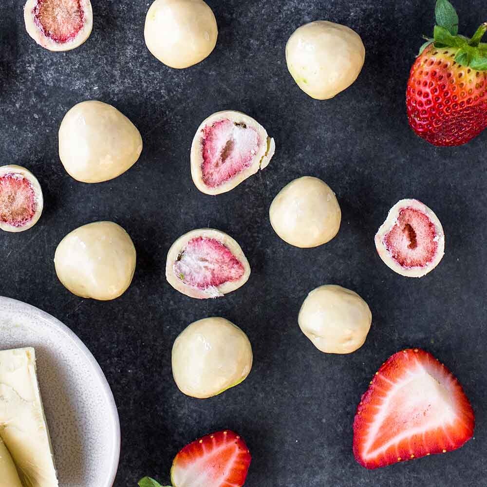 Organic Times Organic White Chocolate Strawberries 100g, view 4 of 4